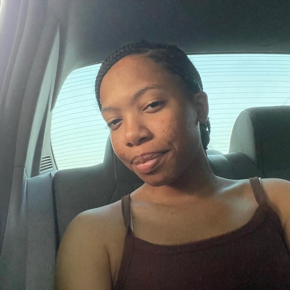 Meet your Posher, Kamya - Picture 1 of 1